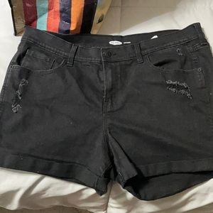 Old navy NWOT black boyfriend shorts. Destructed